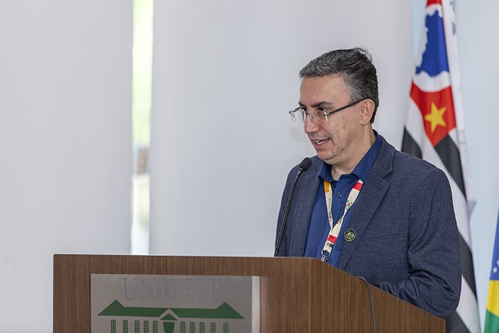 Odair Aguiar durante abertura geral do X Congresso Acadêmico dia 30 de setembro em São Paulo